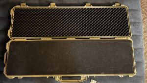 picture of inside foam of apache double rifle case